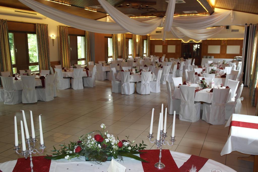 Hotel Jahnhaus Langenfeld  Buitenkant foto