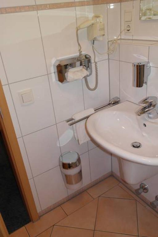 Hotel Jahnhaus Langenfeld  Kamer foto