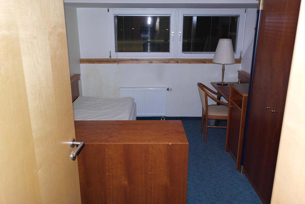 Hotel Jahnhaus Langenfeld  Kamer foto
